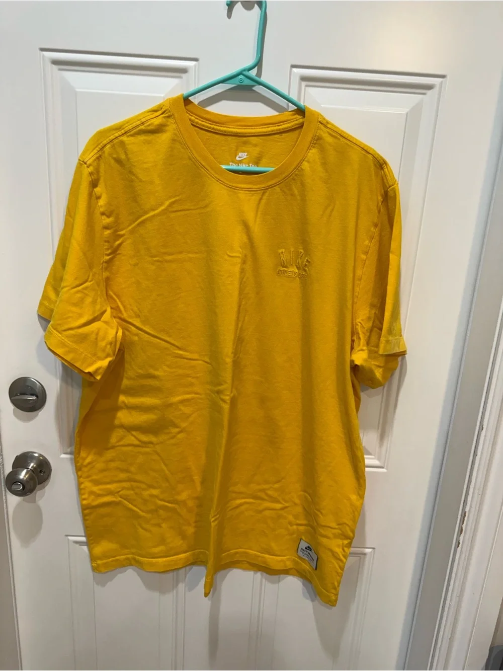Y2K Nike Men’s Bright Yellow Short Sleeve Crew T-Shirt